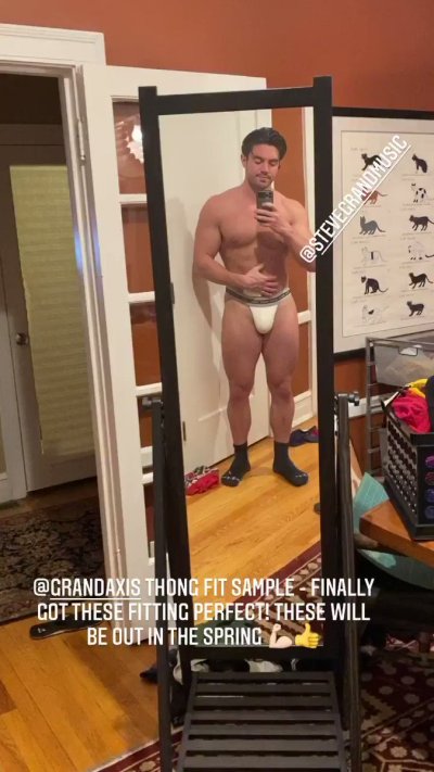 Watch Grand Axis's leaked NSFW video on TwXstars