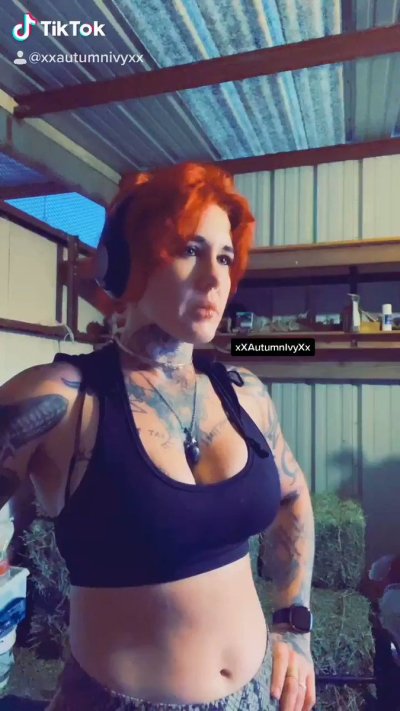 Watch Autumn Ivy- Pax West w/Larian Studios! ✈️'s leaked NSFW video on TwXstars