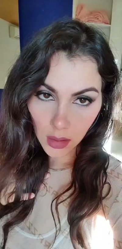 Watch Valentina Nappi's leaked NSFW video on TwXstars