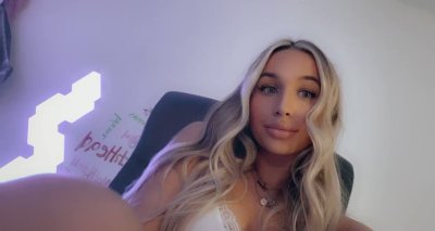 Watch AZRA😳's leaked NSFW video on TwXstars