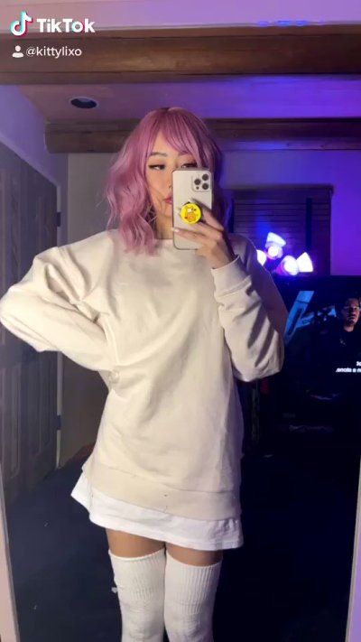 Watch Kitty Lixo's leaked NSFW video on TwXstars