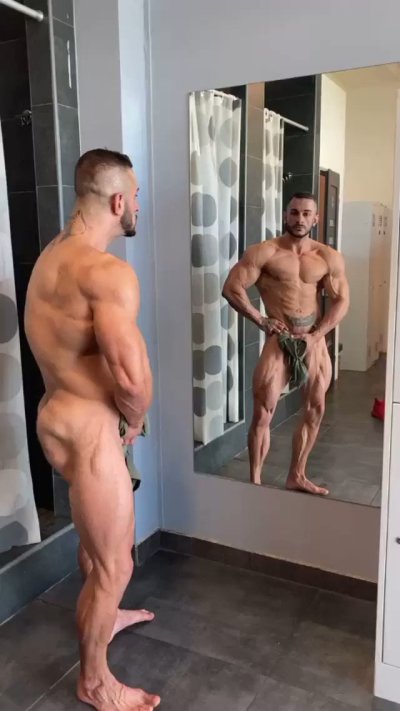 Watch muscleflexxx's leaked NSFW video on TwXstars