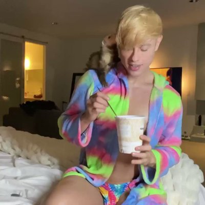 Watch Alam Wernik's leaked NSFW video on TwXstars