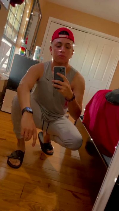 Watch Ericcc's leaked NSFW video on TwXstars