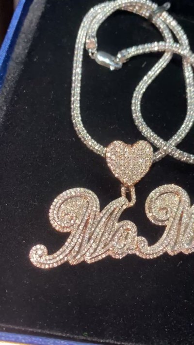 Watch MoMo's leaked NSFW video on TwXstars