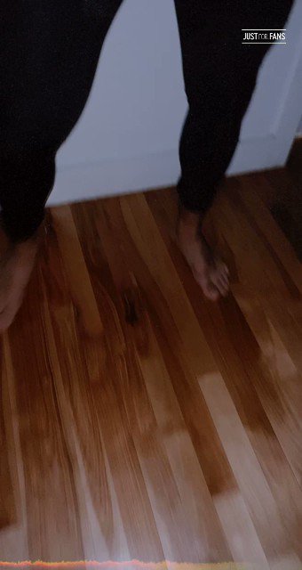 Watch Kenzo's leaked NSFW video on TwXstars