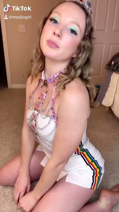 Watch Madison Jo 💕's leaked NSFW video on TwXstars