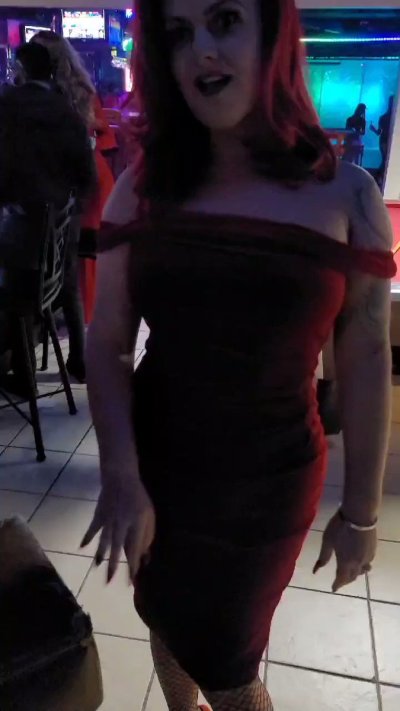 Watch Tsredbaby's leaked NSFW video on TwXstars