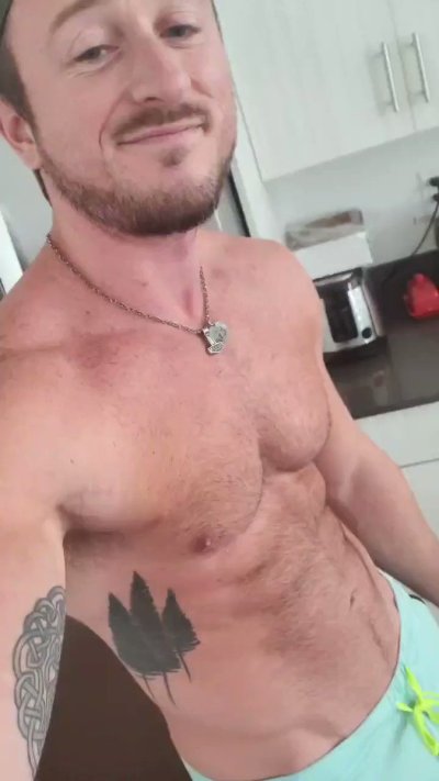 Watch HunkyMonkeyBrayden's leaked NSFW video on TwXstars