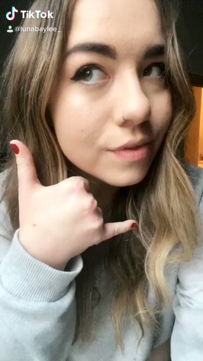 Watch Luna Baylee's leaked NSFW video on TwXstars