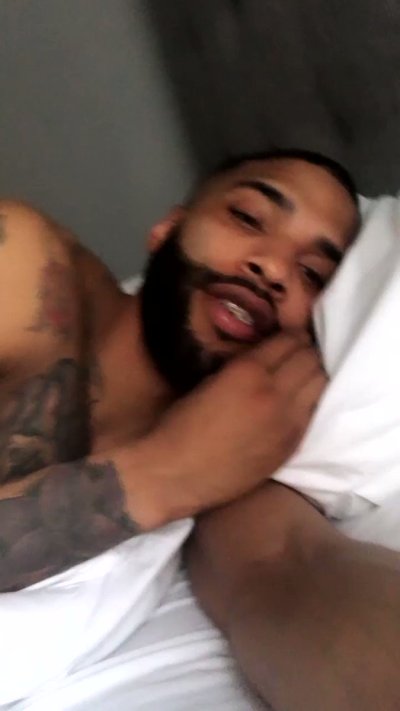 Watch 17th Chariot's leaked NSFW video on TwXstars