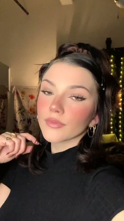 Watch Wild's leaked NSFW video on TwXstars