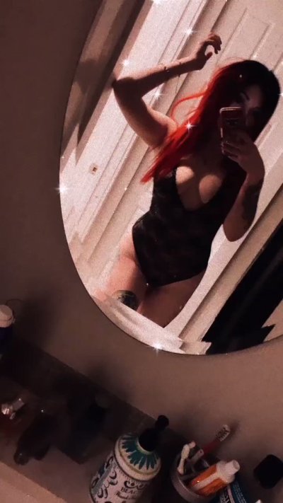 Watch ✨Lizzi Blake✨'s leaked NSFW video on TwXstars