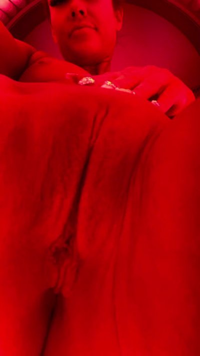 Watch Aila Donovan Inc.'s leaked NSFW video on TwXstars