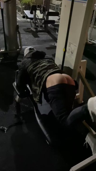 Watch SHRED KING's leaked NSFW video on TwXstars