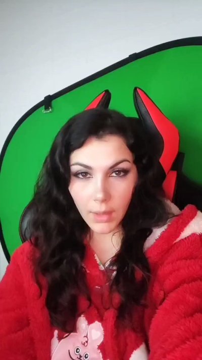 Watch Valentina Nappi's leaked NSFW video on TwXstars