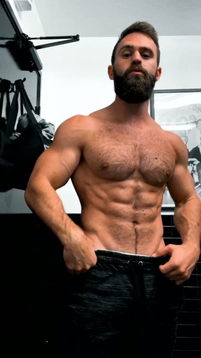 Watch Krispy's leaked NSFW video on TwXstars