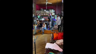 Watch Mixcloud's leaked NSFW video on TwXstars