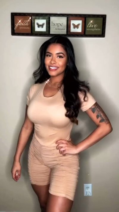 Watch Elsaaababy's leaked NSFW video on TwXstars