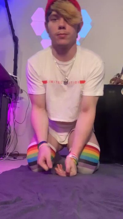 Watch ᶜᴴᵉᴱ ᶜʰᴱᵉ's leaked NSFW video on TwXstars