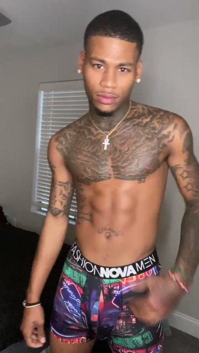 Watch Yayo 🤫🔥's leaked NSFW video on TwXstars