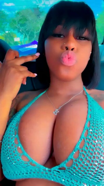 Watch BOSSPLAYA🇯🇲's leaked NSFW video on TwXstars