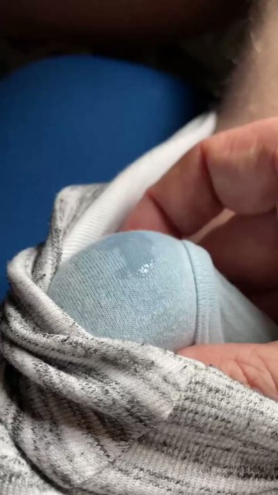 Watch gaygeek's leaked NSFW video on TwXstars