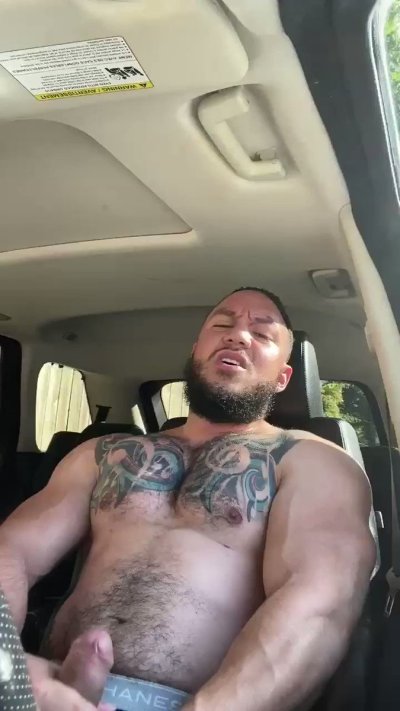 Watch Sir Gio's leaked NSFW video on TwXstars