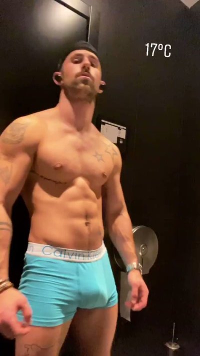 Watch Aingeru's leaked NSFW video on TwXstars