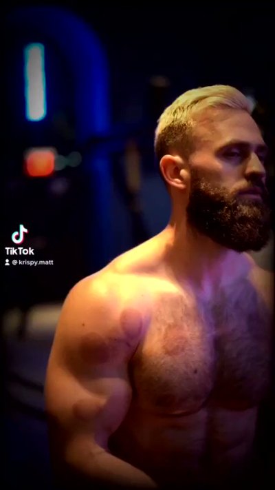 Watch Krispy's leaked NSFW video on TwXstars