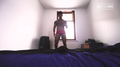 Watch Kenzo's leaked NSFW video on TwXstars