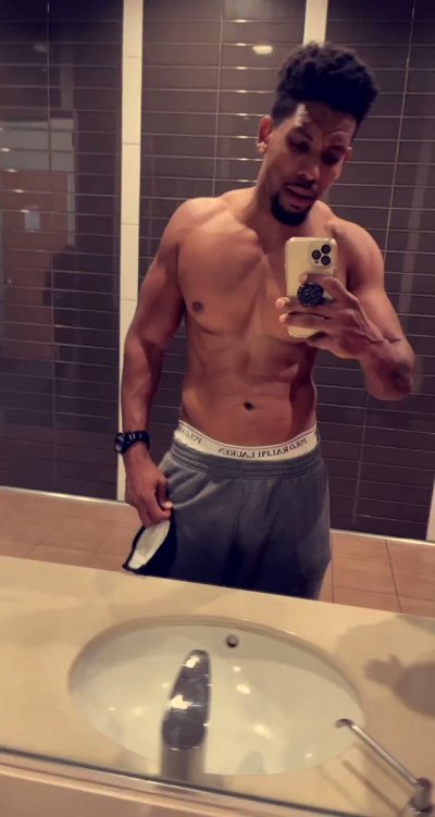 Watch MrSteeleX's leaked NSFW video on TwXstars