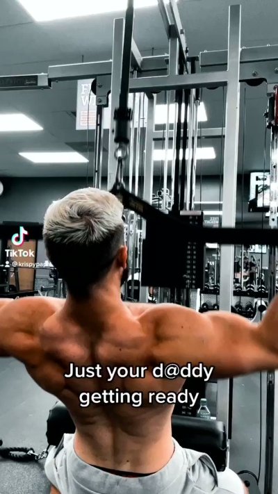 Watch Krispy's leaked NSFW video on TwXstars