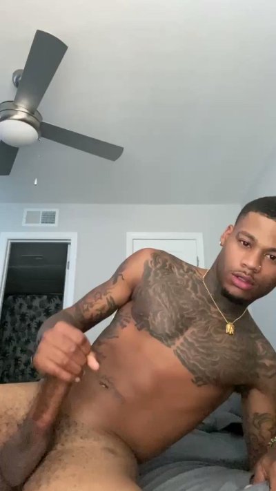 Watch Yayo 🤫🔥's leaked NSFW video on TwXstars