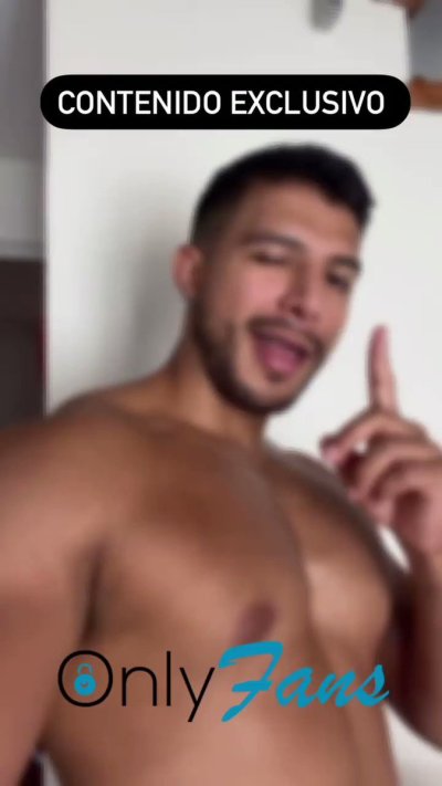 Watch Latin Peach ♡'s leaked NSFW video on TwXstars