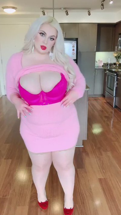 Watch Klaudia Kelly's leaked NSFW video on TwXstars