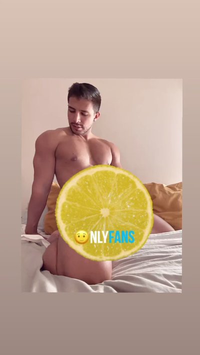 Watch Latin Peach ♡'s leaked NSFW video on TwXstars