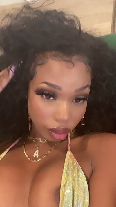 Watch Asia Eros's leaked NSFW video on TwXstars