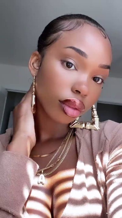 Watch Asia Eros's leaked NSFW video on TwXstars