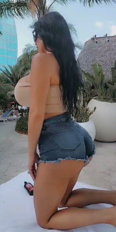 Watch Ashten's leaked NSFW video on TwXstars