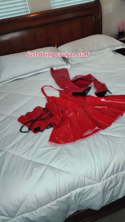 Watch TaraGenx's leaked NSFW video on TwXstars