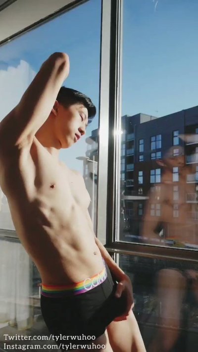 Watch Tyler Wu's leaked NSFW video on TwXstars