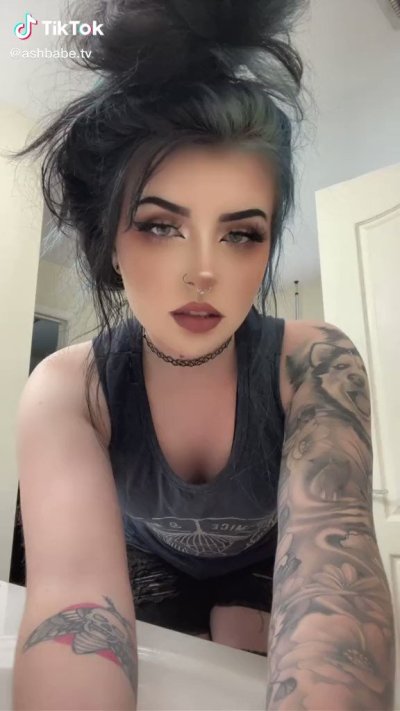 Watch Ashley Banks🧸's leaked NSFW video on TwXstars