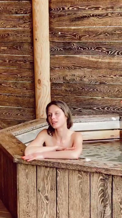 Watch Amelie Lou's leaked NSFW video on TwXstars