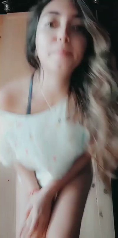 Watch Frida Sante's leaked NSFW video on TwXstars