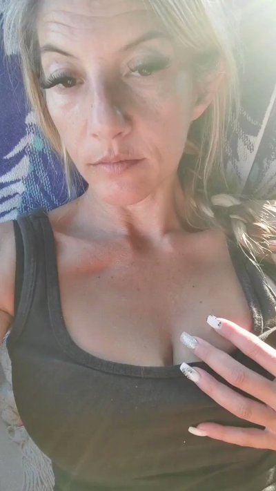 Watch HotwifeBre ❤️ birthday 8/29's leaked NSFW video on TwXstars