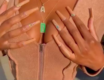 Watch Asia Eros's leaked NSFW video on TwXstars