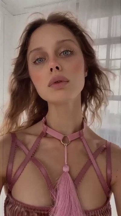 Watch Amelie Lou's leaked NSFW video on TwXstars