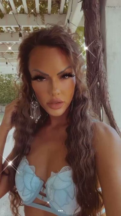 Watch Aila Donovan Inc.'s leaked NSFW video on TwXstars