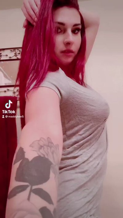 Watch Maddybae's leaked NSFW video on TwXstars